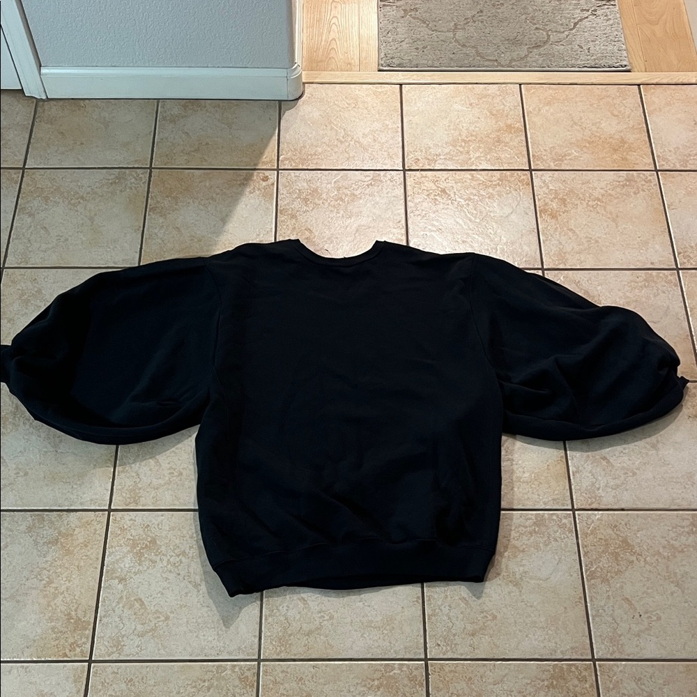 NWOT Silence +‎ Noise Black Oversized Large Balloon Sleeve Sweatshirt, Sz XS/S